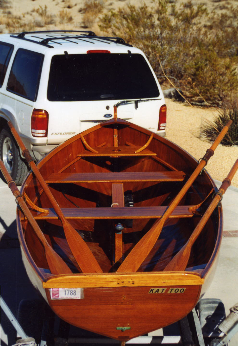 Kutter's Catspaw Sailing Dinghy